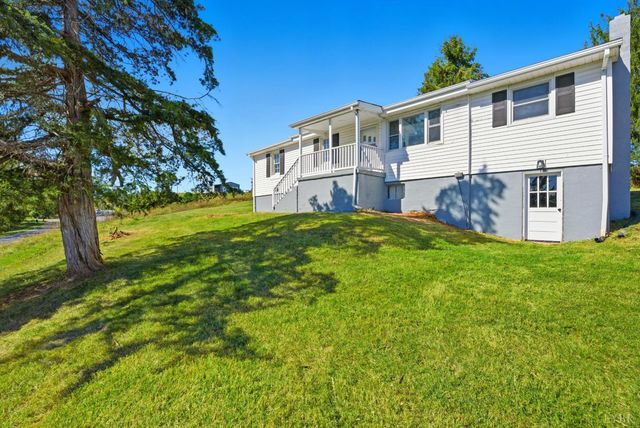 1071 Settlersway Lane, Goode, VA 24556