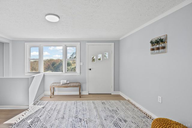 1071 Settlersway Lane, Goode, VA 24556