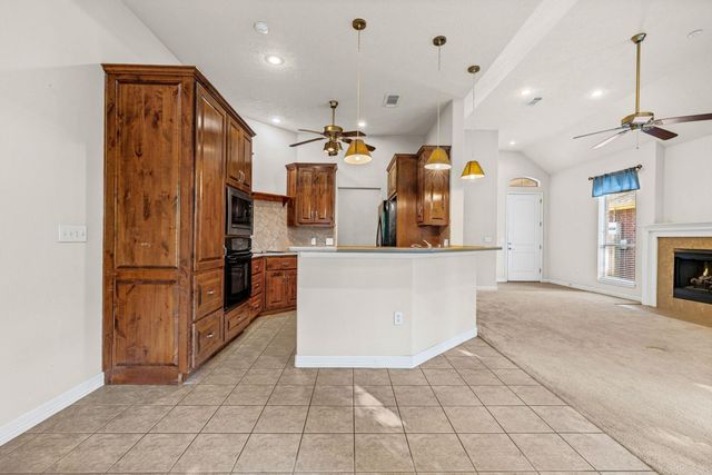 108 Sunshine Ln, Livingston, TX 77351