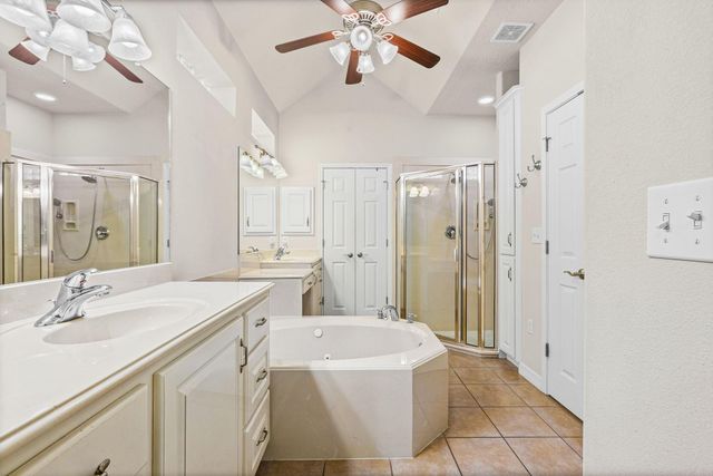 108 Sunshine Ln, Livingston, TX 77351