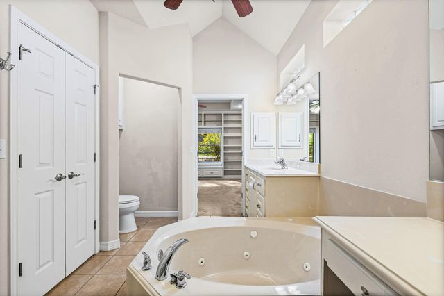 108 Sunshine Ln, Livingston, TX 77351