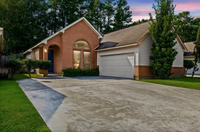 108 Sunshine Ln, Livingston, TX 77351