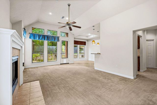 108 Sunshine Ln, Livingston, TX 77351