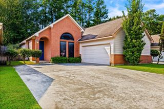 108 Sunshine Ln, Livingston, TX 77351