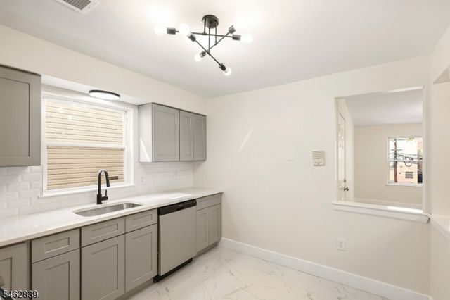 236 Avon Ave, Newark City, NJ 07108