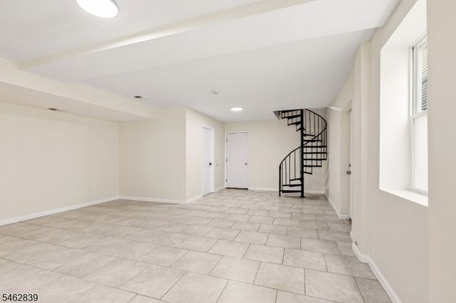 236 Avon Ave, Newark City, NJ 07108