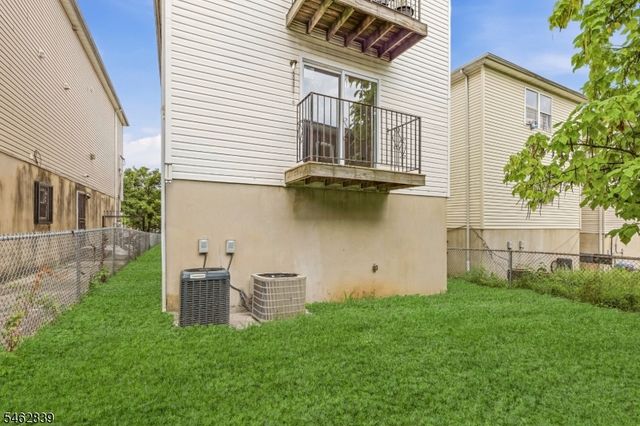236 Avon Ave, Newark City, NJ 07108