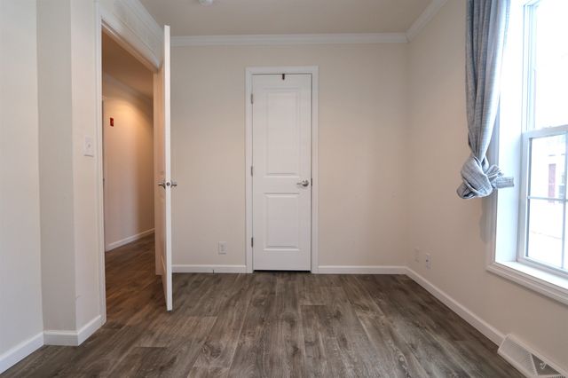 609 Canterbury Drive, Exeter, NH 03833