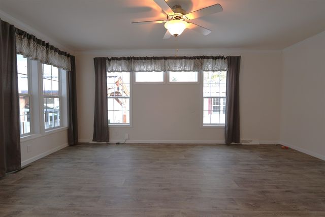 609 Canterbury Drive, Exeter, NH 03833