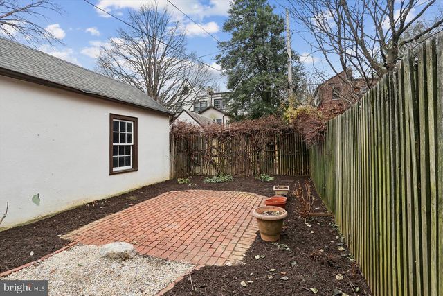 3622 VEAZEY ST NW, Washington, DC 20008