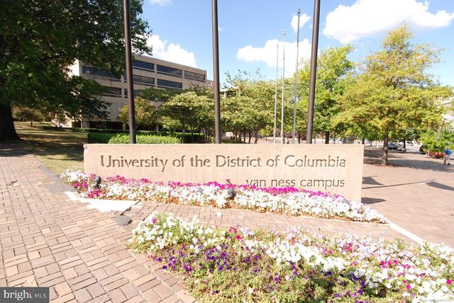 3622 VEAZEY ST NW, Washington, DC 20008