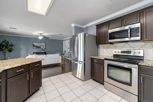2211 Kimra LN, Cedar Park, TX 78613