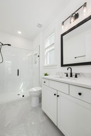 1562 N Lakeshore Drive, Mount Pleasant, SC 29466