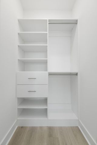 1562 N Lakeshore Drive, Mount Pleasant, SC 29466