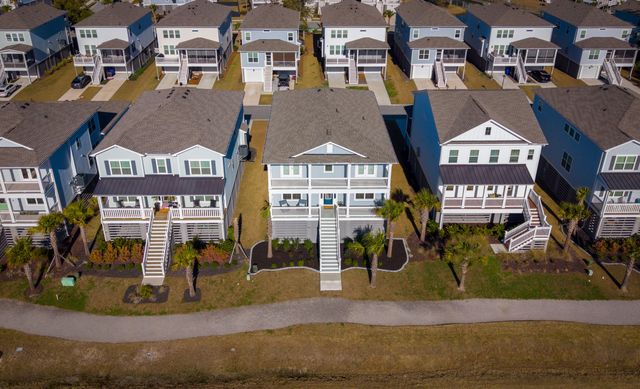 1562 N Lakeshore Drive, Mount Pleasant, SC 29466