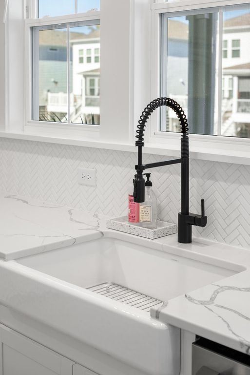 Image 16 of property listing at 1562 N Lakeshore Drive, Mount Pleasant, SC 29466