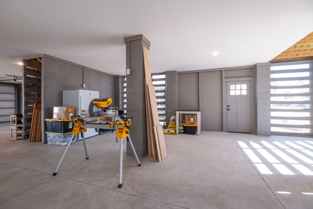 Image 56 of property listing at 1562 N Lakeshore Drive, Mount Pleasant, SC 29466