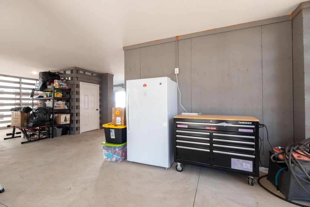 Image 57 of property listing at 1562 N Lakeshore Drive, Mount Pleasant, SC 29466