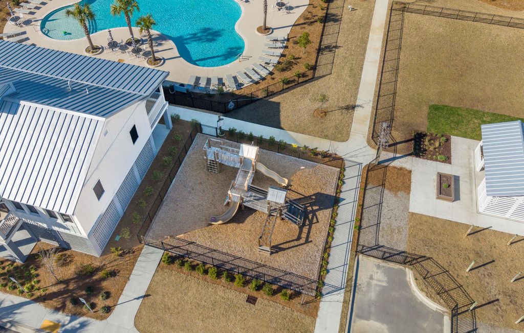 Image 65 of property listing at 1562 N Lakeshore Drive, Mount Pleasant, SC 29466