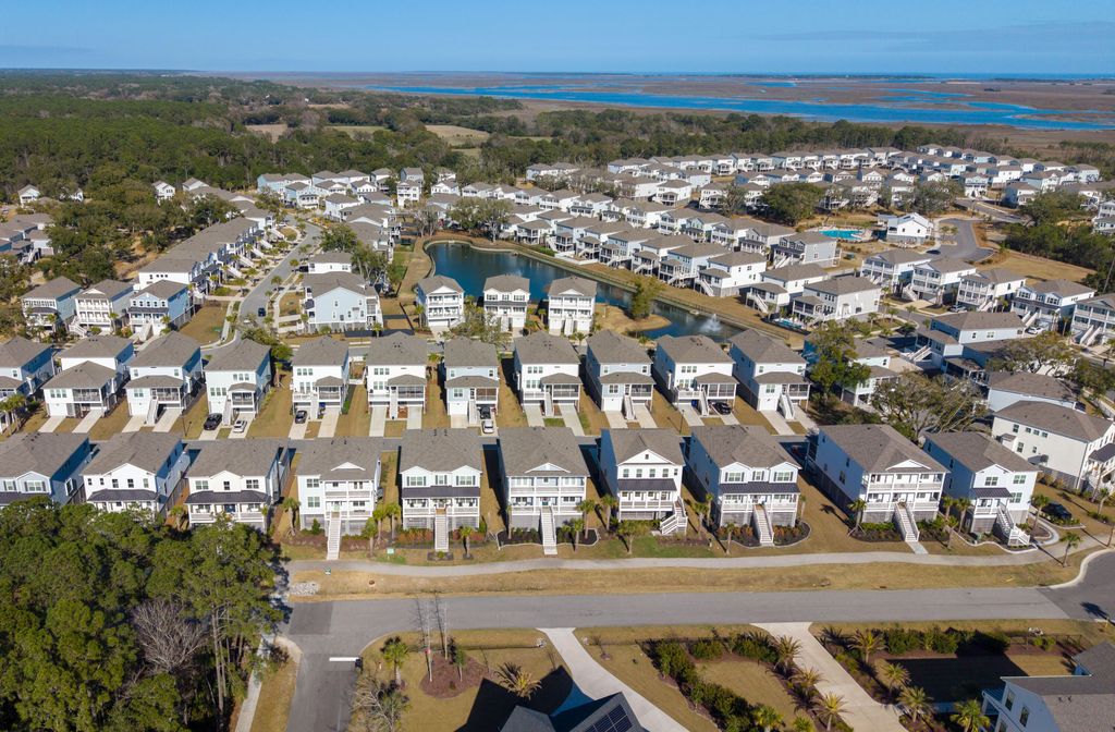 Image 69 of property listing at 1562 N Lakeshore Drive, Mount Pleasant, SC 29466