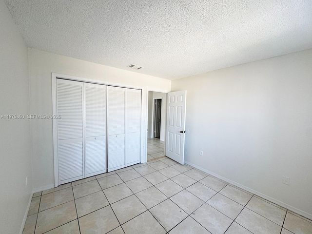 15920 SW 79th Ter, Miami, FL 33193