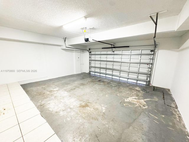 15920 SW 79th Ter, Miami, FL 33193