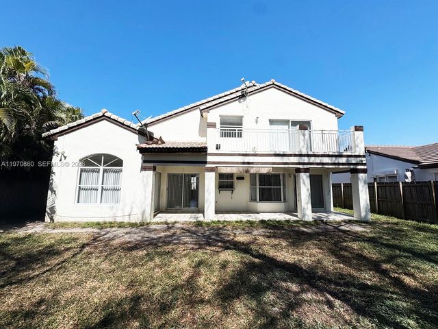 15920 SW 79th Ter, Miami, FL 33193