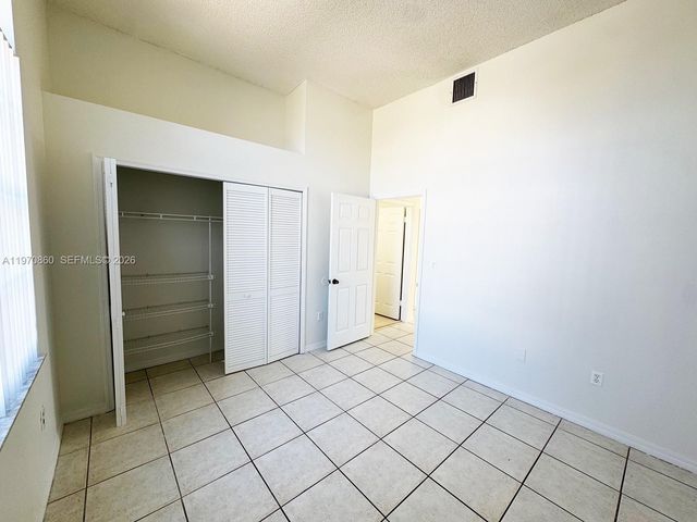 15920 SW 79th Ter, Miami, FL 33193