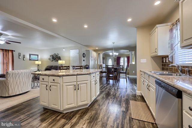 39 WESTIN, Douglassville, PA 19518