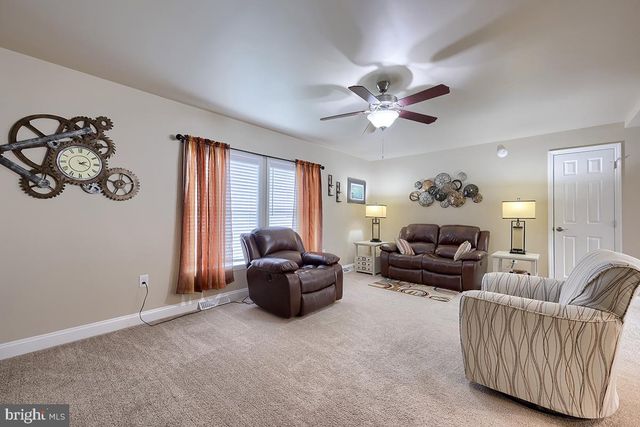 39 WESTIN, Douglassville, PA 19518