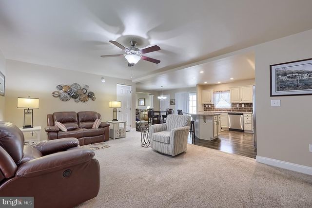 39 WESTIN, Douglassville, PA 19518