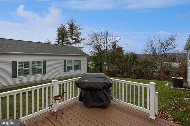 39 WESTIN, Douglassville, PA 19518