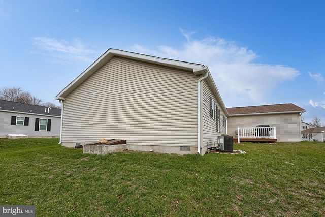 39 WESTIN, Douglassville, PA 19518