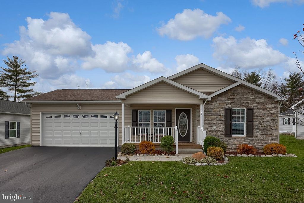 39 WESTIN, Douglassville, PA 19518