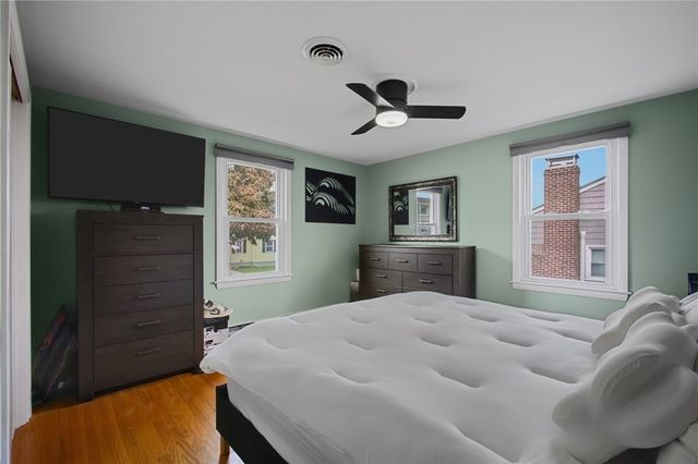 10 Summit Avenue, Johnston, RI 02919