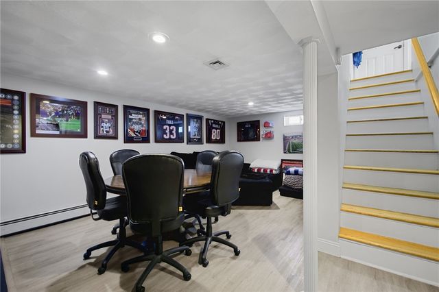 10 Summit Avenue, Johnston, RI 02919