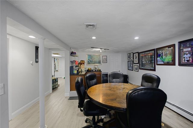 10 Summit Avenue, Johnston, RI 02919