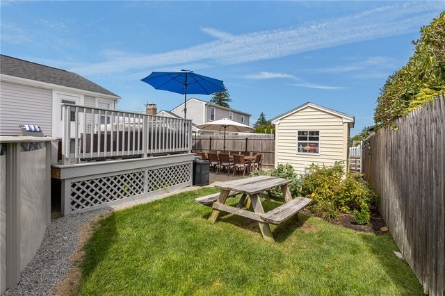 10 Summit Avenue, Johnston, RI 02919