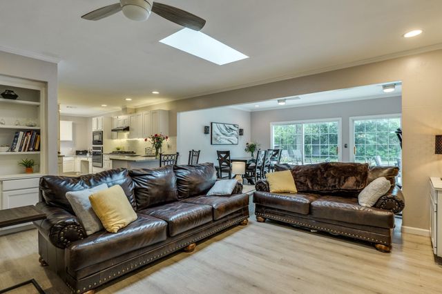 3002 Stardust DR, Austin, TX 78757