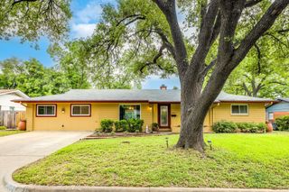 3002 Stardust DR, Austin, TX 78757