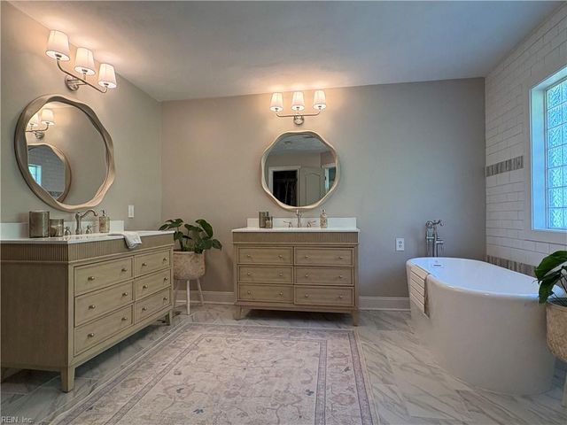 215 N Benjamin Howell ST, Williamsburg, VA 23188