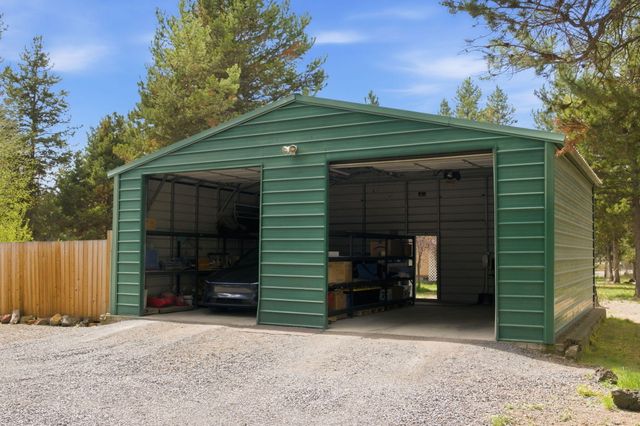 15909 Sparks Drive, La Pine, OR 97739