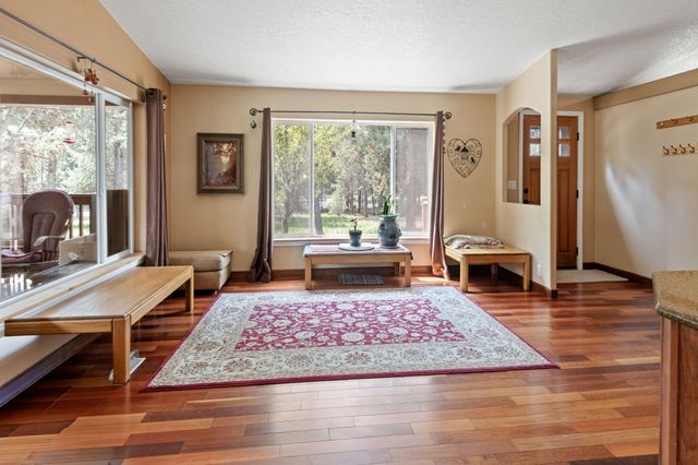 15909 Sparks Drive, La Pine, OR 97739