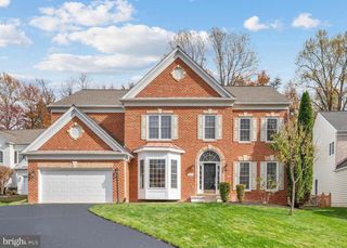 12816 OWENS GLEN DR, Fairfax, VA 22030