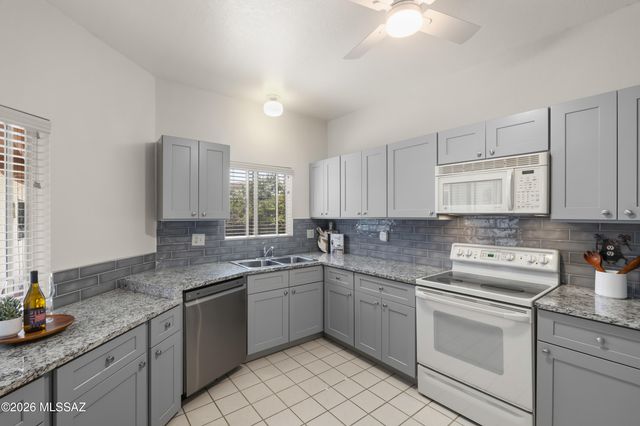 1488 N Rio Sonora, Green Valley, AZ 85614