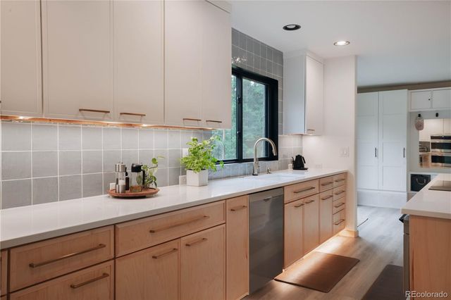 1709 Red Hawk Road, Silverthorne, CO 80498