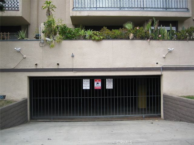 433 S Manhattan Place 201, Los Angeles, CA 90020