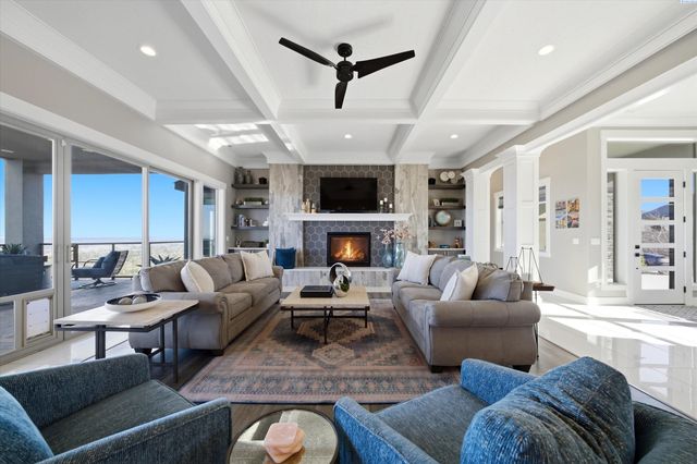 2508 Falconcrest Loop, Richland, WA 99352