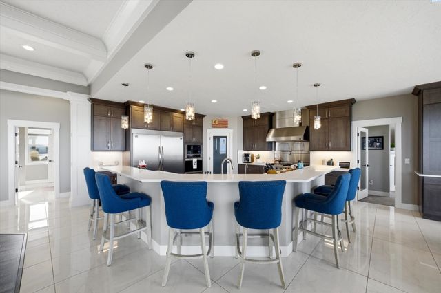 2508 Falconcrest Loop, Richland, WA 99352