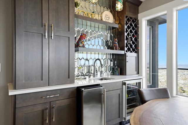 2508 Falconcrest Loop, Richland, WA 99352